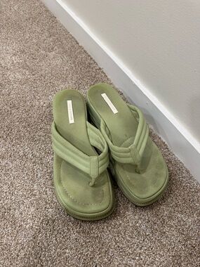 Women’s Olive Green Platform Thong Sandals